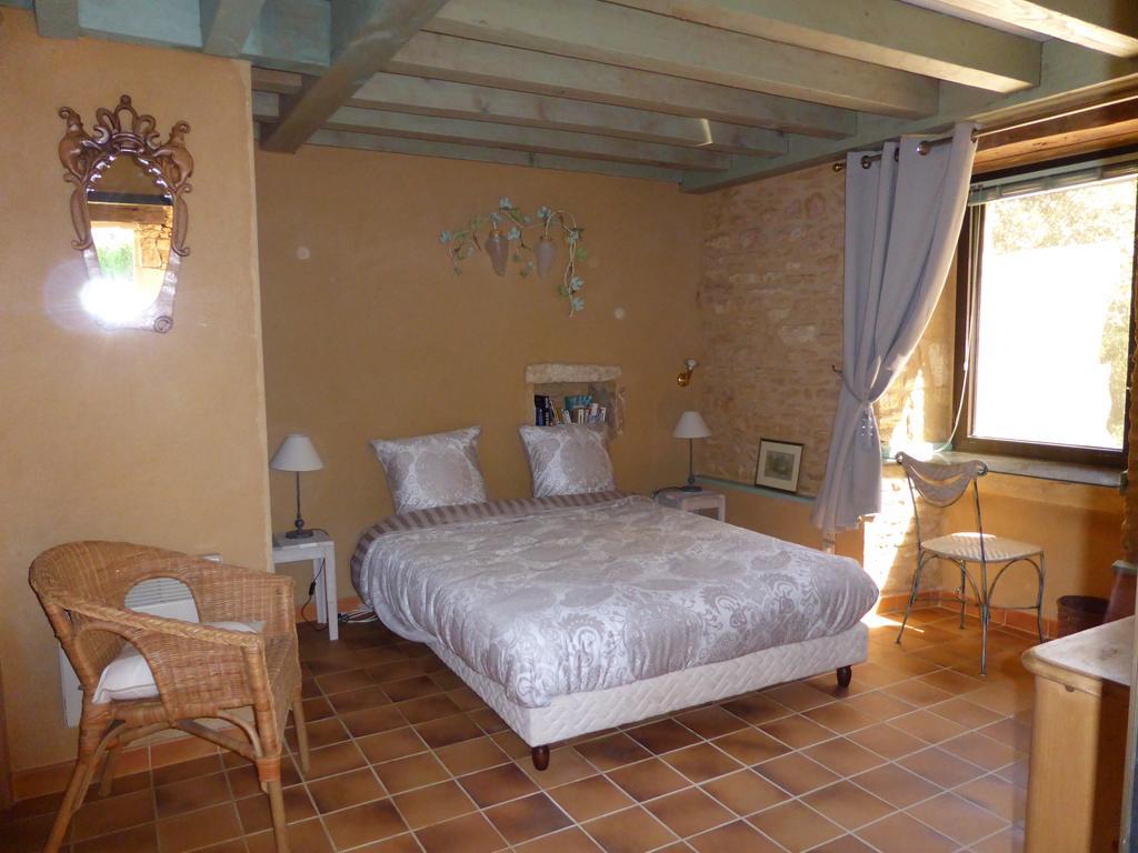Studio De Charme Abelia Guest House Saint-Crépin-et-Carlucet Екстериор снимка