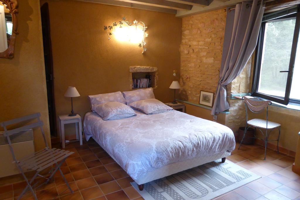 Studio De Charme Abelia Guest House Saint-Crépin-et-Carlucet Екстериор снимка